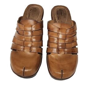 Dr. Scholls Clog Sandal Heels  Size 9.5 Color Brown